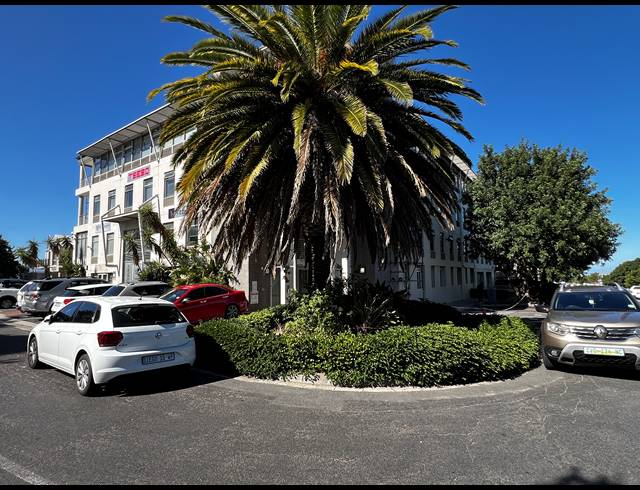 611M² OFFICE TO LET IN BELLVILLE CENTRAL